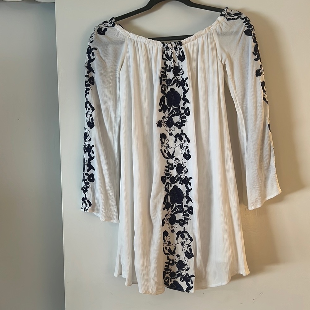 Tobi White and Blue Floral Long Sleeve Strapless Dress Size S